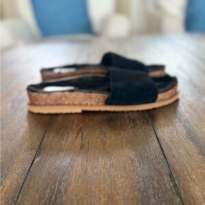 Vince Camuto Women’s Black Kanadial Suede Slipper Slide Sandals Size 10